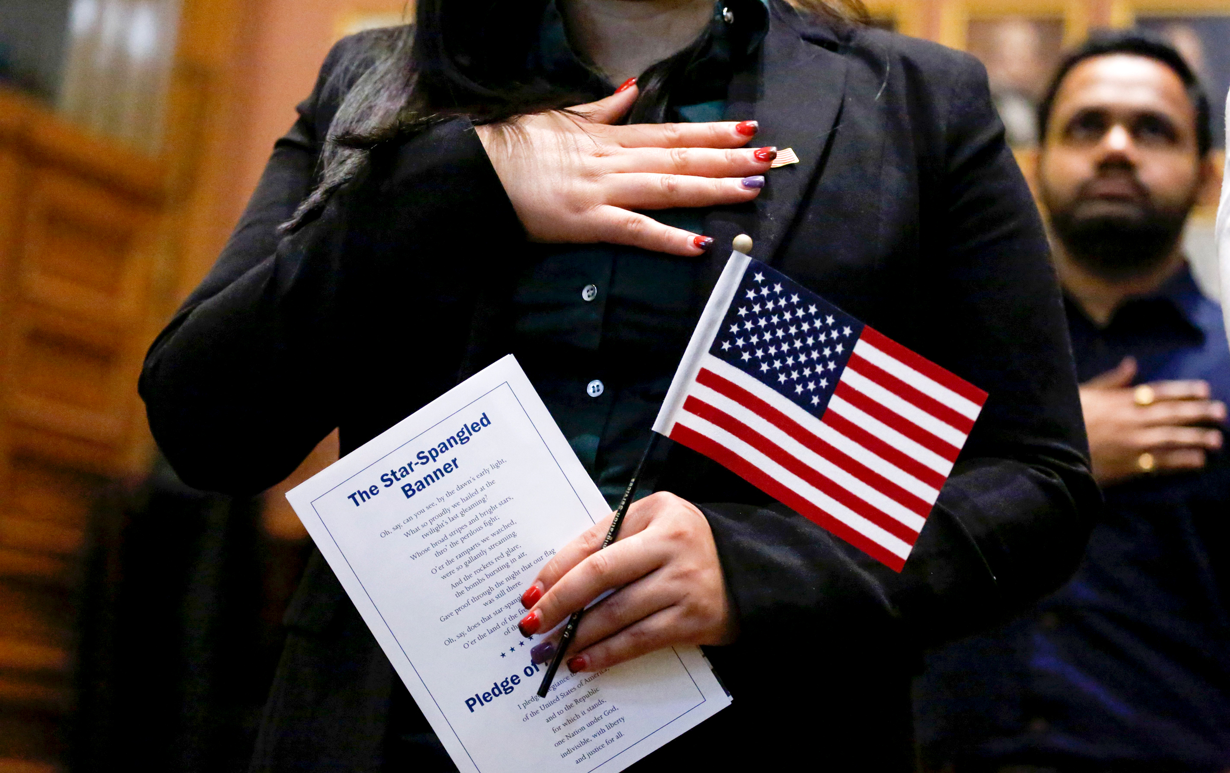 How to Become a US Citizen – Everything You Need to Know Before Filing Your Application