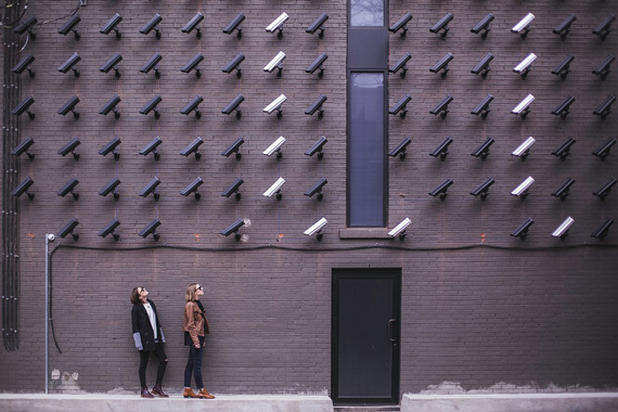 multiple-security-cameras-570.jpg